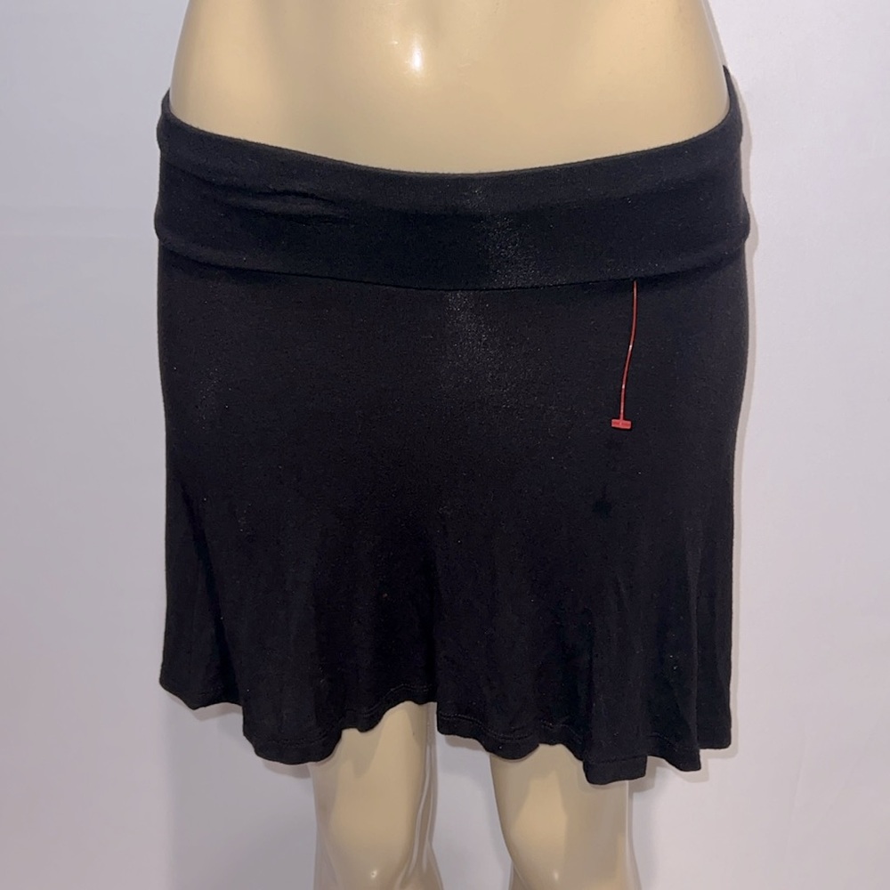Papaya black Stretchy Skirt! - Picture 2 of 3